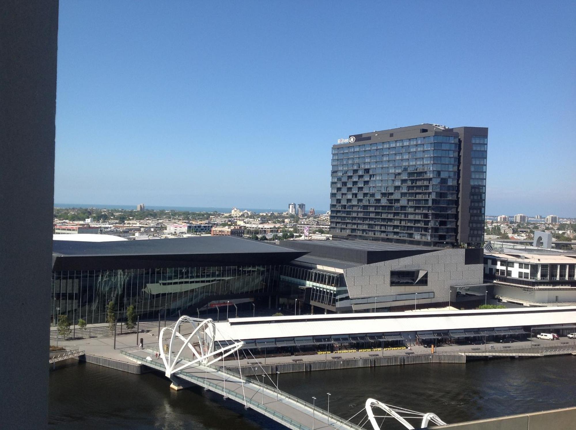 Waterfront Melbourne Apartments Exterior photo